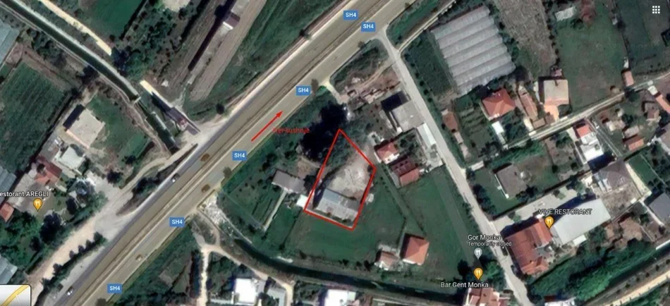 Lushnje, jepet me qera magazine Kati 0, 180 m² 250 € (Bishqethem)