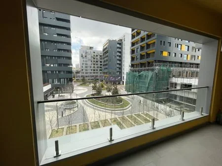 Tirane, jepet me qera ambjent biznesi Kati 1, 110 m² 1.000 € (21 DHJETORI)