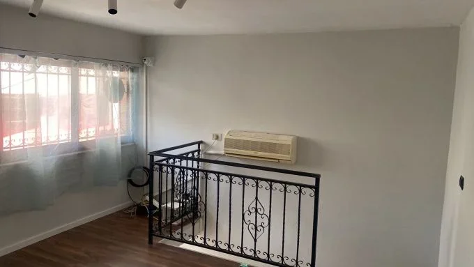 Tirane, jepet me qera ambjent biznesi Kati 0, 32 m² 550 € (Rruga Mine Peza)