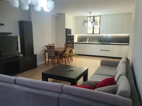 Tirane, jepet me qera apartament 2+1 Kati 7, 130 m² 850 € (ZOGU I ZI)