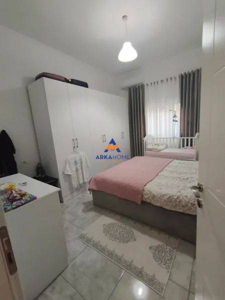 Tirane, shitet apartament 2+1+Ballkon Kati 3, 83 m² 128.000 € 