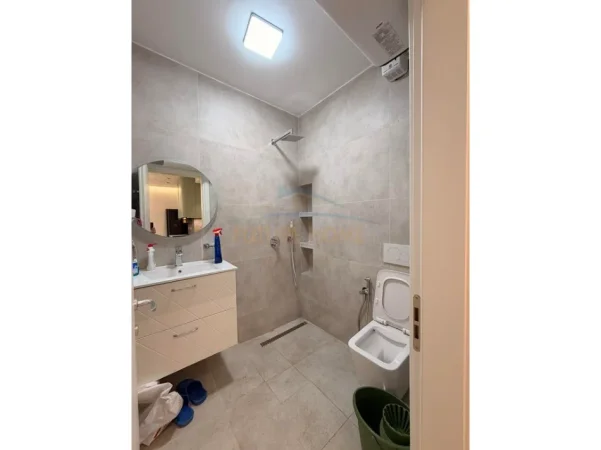 Tirane, shitet apartament 2+1+Aneks+Ballkon Kati 1, 129 m² 312.000 € (Unaza e Re)