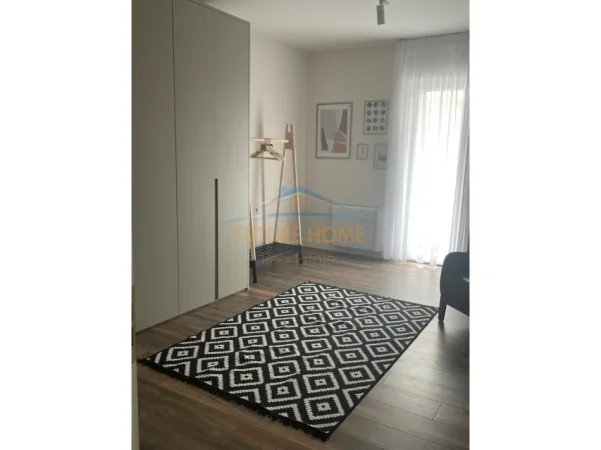 Tirane, jepet me qera Vile , 239 m² 3.000 € (Farke e Vogel)