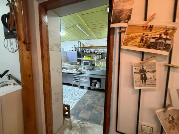 Tirane, shitet ambjent biznesi Kati 0, 66 m² 180.000 € (VASIL SHANTO)