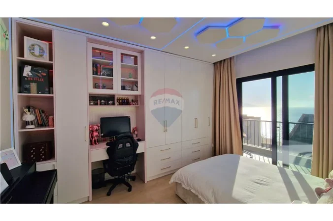 Vlore - Lungomare, shitet apartament 3+1+Ballkon Kati 3, 155 m² 430.000 € (Rruga Dhimitër Konomi, Vlore)