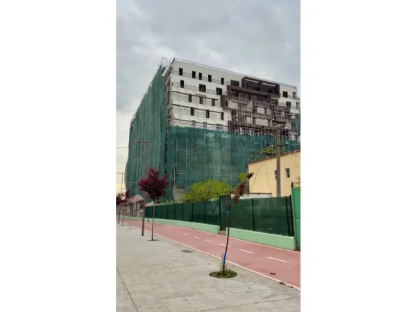 Tirane, shitet apartament 1+1+Ballkon , 76 m² 70.000 € (Kamez)