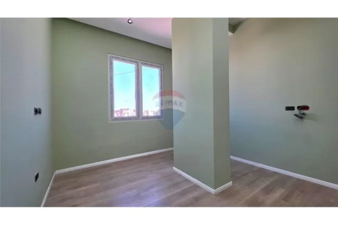 Vlore - Lungomare, shitet apartament+verande | Penthouse 3+1 Kati 8, 162 m² 350.000 € (Lungomare, Vlorë)