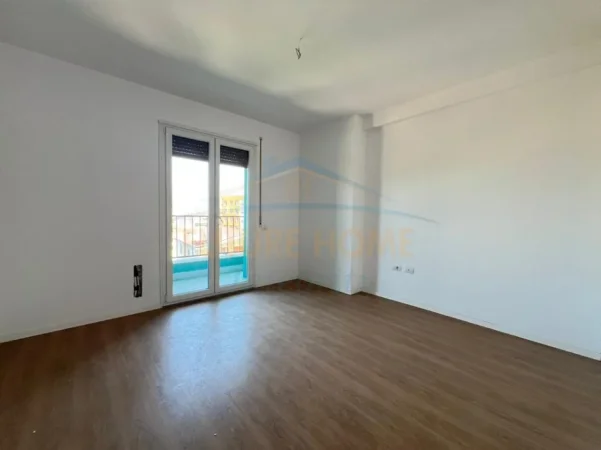 Tirane, shitet apartament 1+1 Kati 3, 69 m² 85.000 € (Rezidenca Color Splash, Paskuqan)
