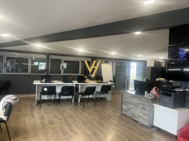 Tirane, jepet me qera zyre Kati 7, 250 m² 2.550 € (ISH TREGU ELEKTIRK)