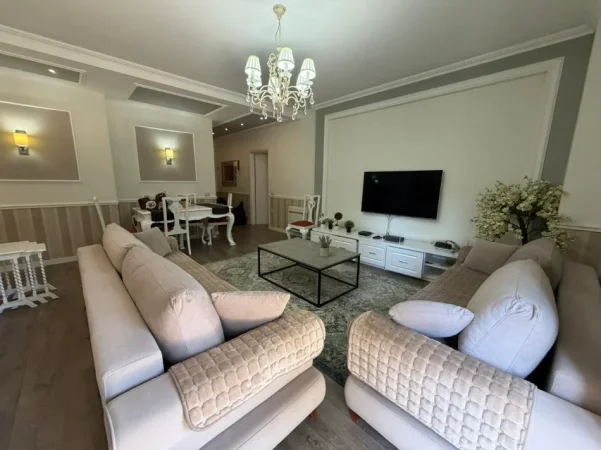 Tirane, jepet me qera apartament 2+1 Kati 3, 1.000 € (liqeni i thate)