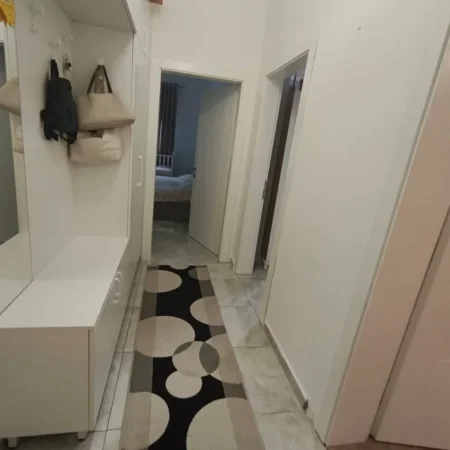 Tirane, shitet apartament 2+1+Ballkon , 83 m² 128.000 € (Fresku)