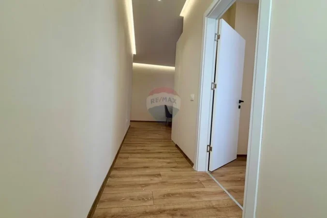 Tirane, shitet apartament 2+1+Ballkon , 116 m² 150.000 € (Bulevardi blu Kamez)