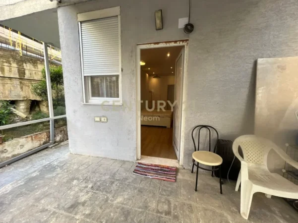 Tirane, jepet me qera apartament 1+1 Kati 1, 56 m² 550 € (liqeni i thate)