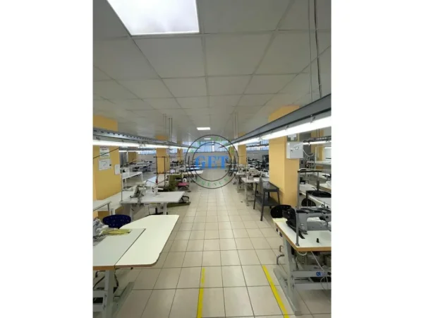 Durres, jepet me qera ambjent biznesi Kati 2, 1.300 m² 5.000 € (Ish Kënet)