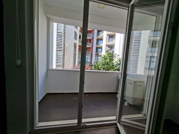 🏠 Me Qera Amb. 75m² (📍Rr. Kosovarëve / Hotel Dinasty )🔥Super vendndodhje || Gati për biznesin tuaj ✨️ 850€ Neto / Muaj 💶