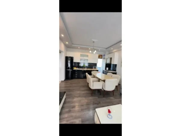 Tirane, shitet apartament 2+1+Ballkon Kati 6, 93 m² 258.000 € (KOPSHTI BOTANIK)