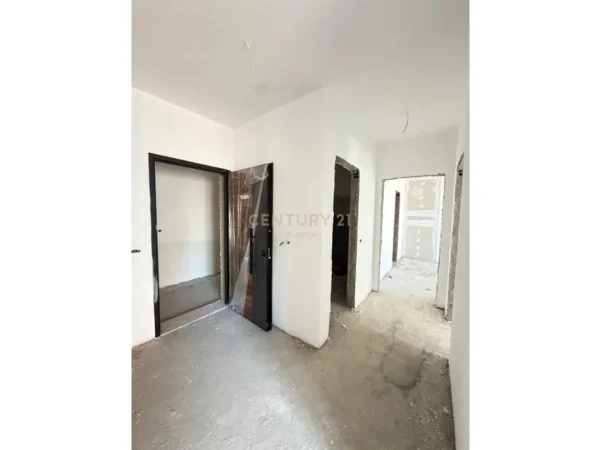 Tirane, shitet apartament 2+1 Kati 4, 95 m² 173.900 € 