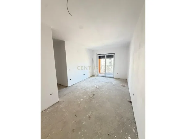 Tirane, shitet apartament 2+1 Kati 4, 95 m² 173.900 € 