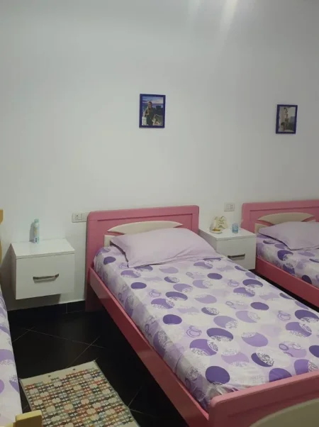 Tirane, jepet me qera apartament 2+1+Ballkon Kati 9, 106 m² 500 € (Astir (afer bar Oslos))