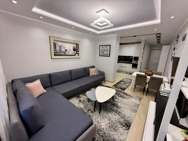 Tirane, shitet apartament 2+1 Kati 2, 205.000 € (kopshti botanik)