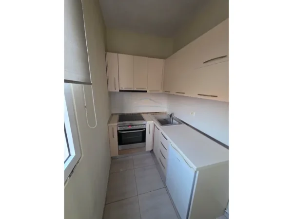 Tirane, shitet apartament 1+1 Kati 6, 46 m² 83.000 € (unaza e re)