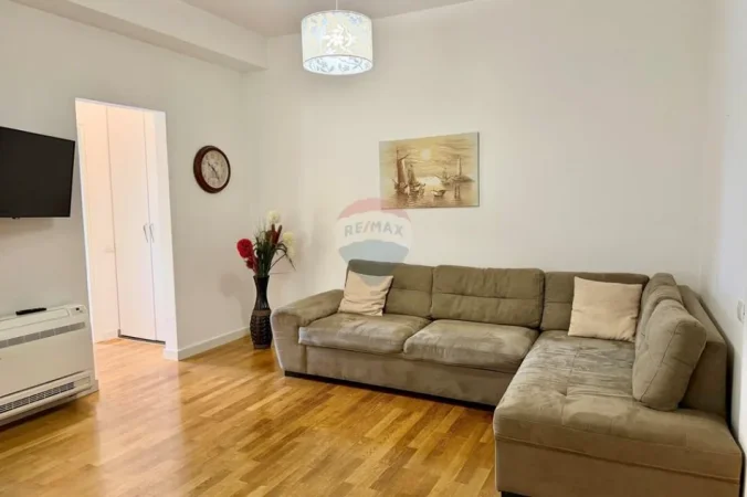 Tirane, jepet me qera apartament 2+1 Kati 1, 80 m² 750 € (Rezidenca Touch of Sun)