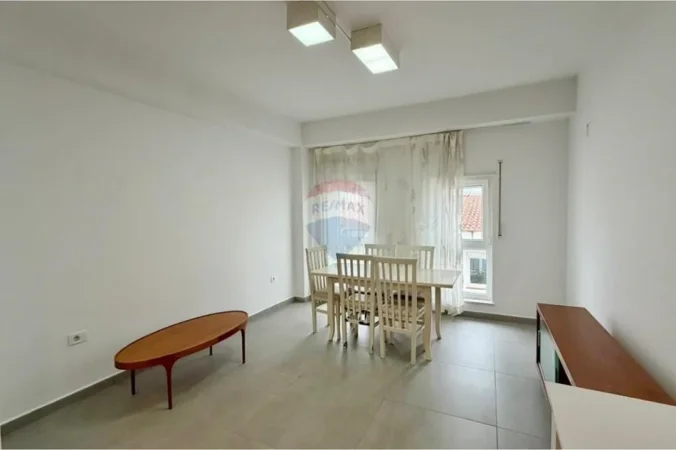 Tirane, shitet apartament 2+1+Ballkon Kati 2, 124 m² 205.000 € (Kodra e Diellit)
