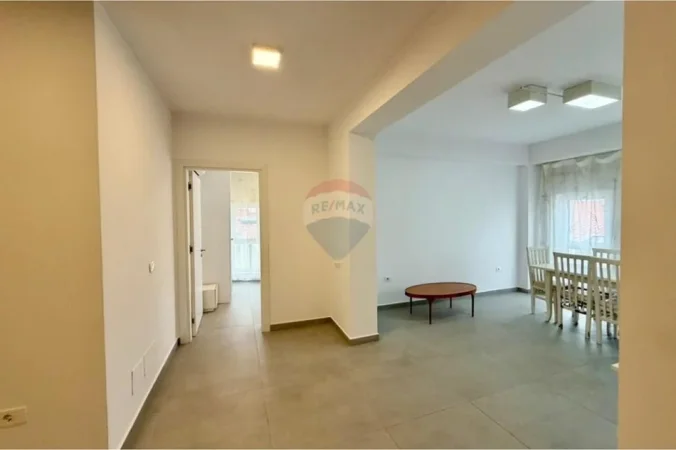 Tirane, shitet apartament 2+1+Ballkon Kati 2, 124 m² 205.000 € (Kodra e Diellit)