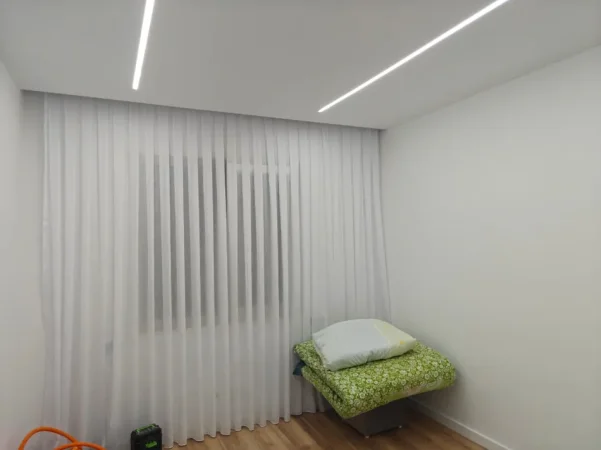 Tirane, shitet apartament 2+1+Ballkon Kati 8, 96 m² 145.000 € (Univers City)
