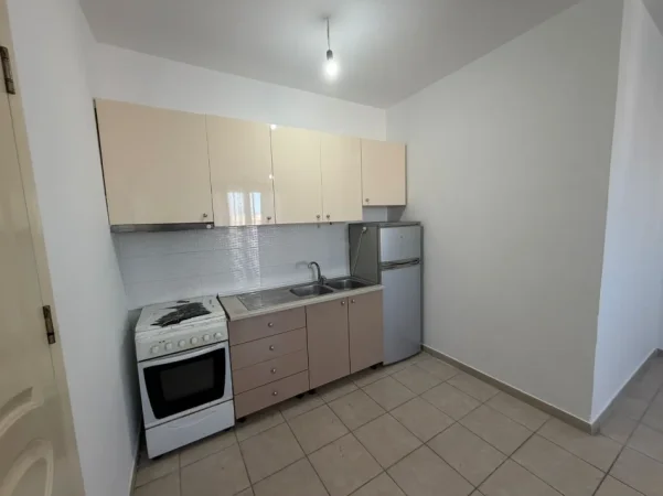 Tirane, shitet apartament 1+1+Ballkon Kati 2, 63 m² 85.000 € (Apartament 1+1 Per Shitje Ardeno (Casa Italia) Me Hipoteke I Mobiluar)