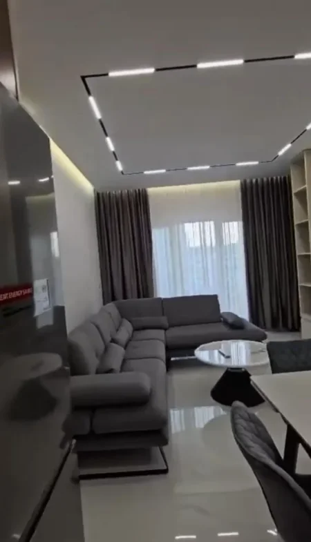 Tirane, jepet me qera apartament 1+1+Aneks Kati 6, 85 m² 900 € (Zogu i Zi)