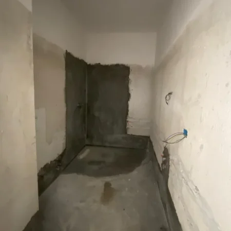 Tirane, shitet apartament 2+1+Ballkon , 105 m² 120.000 € (Univers City)