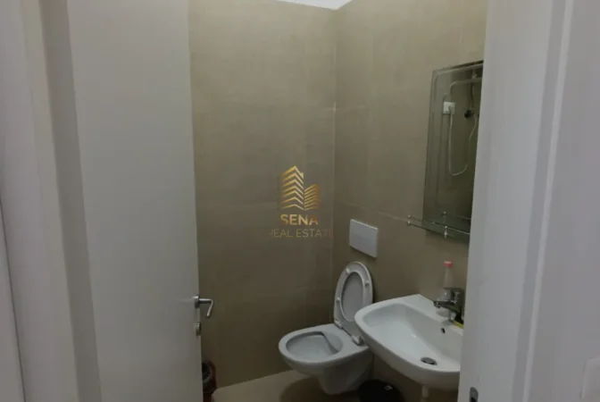 Tirane, jepet me qera ambjent biznesi Kati 0, 26 m² 320 € (Jordan Misja)