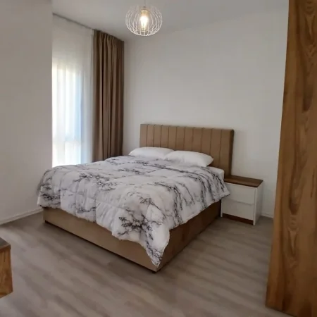 Tirane, jepet me qera apartament 2+1+Ballkon , 75 m² 900 € (Zogu i Zi)