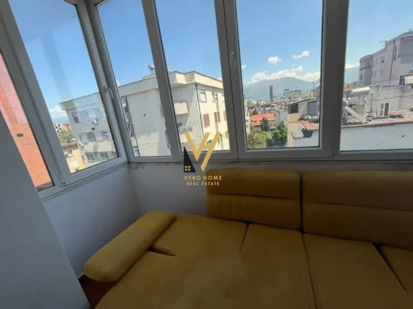 Tirane, jepet me qera apartament 1+1+Ballkon Kati 6, 70 m² 650 € (VASIL SHANTO)