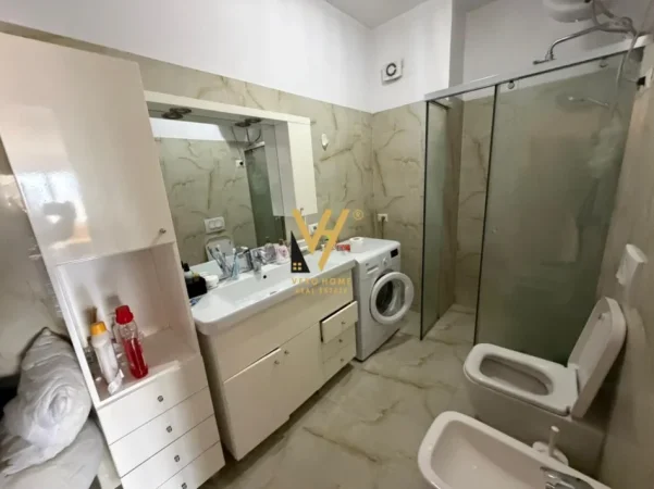 Tirane, jepet me qera apartament 1+1+Ballkon Kati 6, 70 m² 650 € (VASIL SHANTO)