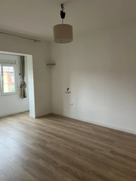 Tirane, shitet apartament 1+1 Kati 5, 69 m² 175.000 € (MYSLYM SHYRI)