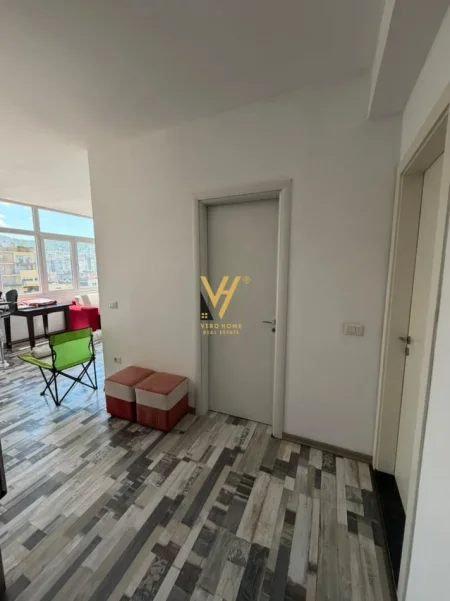Tirane, jepet me qera apartament 1+1+Ballkon Kati 7, 92 m² 750 € (VASIL SHANTO)