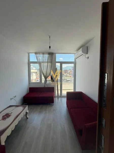 Tirane, jepet me qera apartament 1+1+Ballkon Kati 7, 70 m² 650 € (VASIL SHANTO)