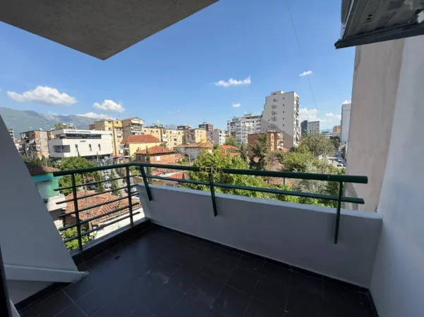 Qira, Ambient biznesi 3+1+2+2blk, Selvia, 1300 Euro/muaj