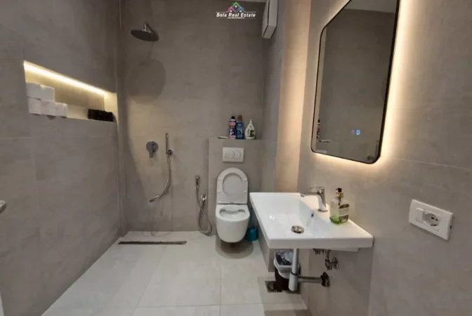 Tirane, jepet me qera zyre Kati 1, 135 m² 1.350 € (Rruga Qemla Stafa)