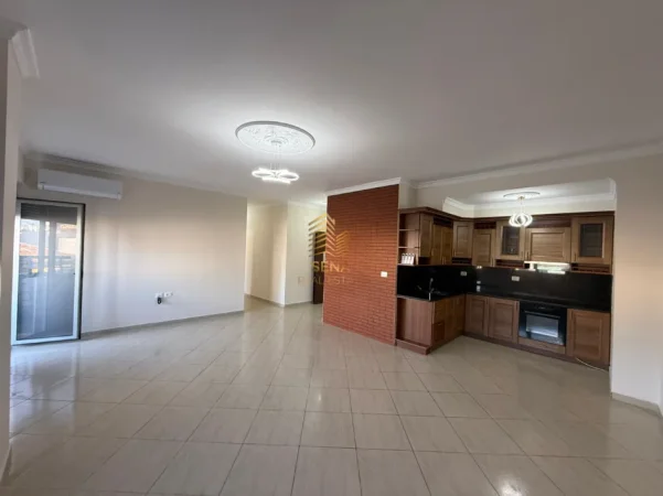 Qira, Ambient biznesi 3+1+2+2blk, Selvia, 1300 Euro/muaj