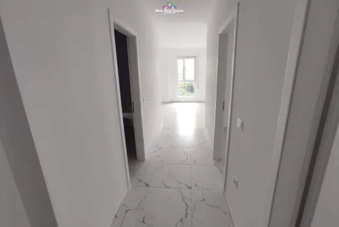 Tirane, jepet me qera zyre Kati 2, 100 m² 600 € (Don Bosko)