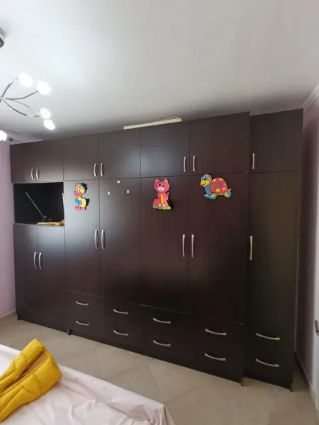 Tirane, shitet apartament 1+1 Kati 5, 60 m² 120.000 € (Xhamlliku)