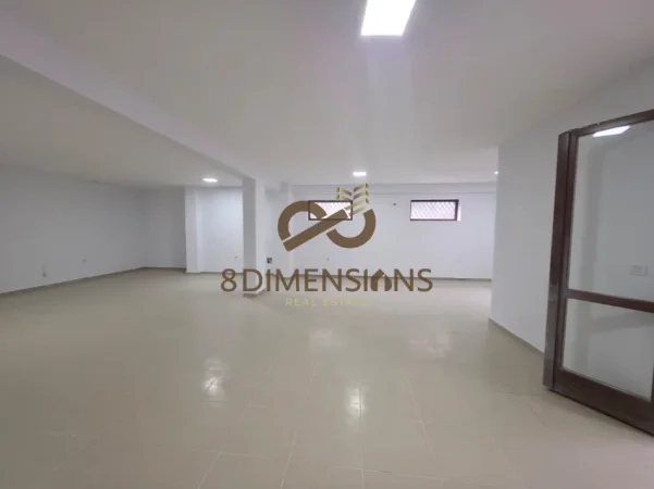 Tirane, jepet me qera dyqan Kati 0, 90 m² 800 € (kopshti botanik)