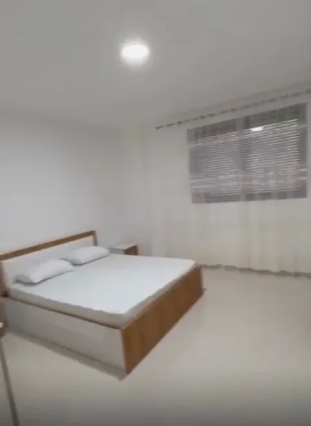 Tirane, shitet apartament 2+1+Ballkon Kati 3, 81 m² 110.000 € (Fresk)