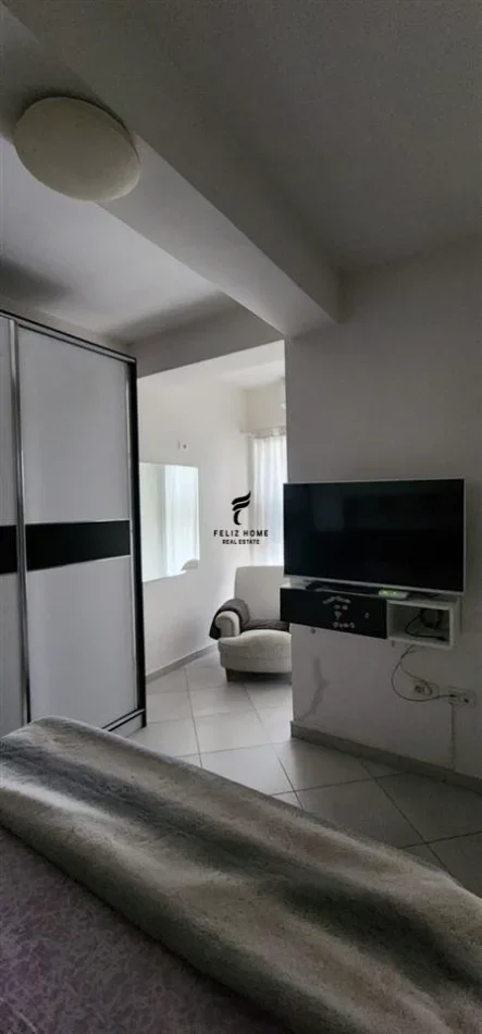 Tirane, jepet me qera apartament 2+1 Kati 3, 75 m² 500 € (YZBERISHT)