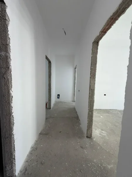 Tirane, shitet apartament 3+1 Kati 6, 149 m² 223.500 € (Porcelan)