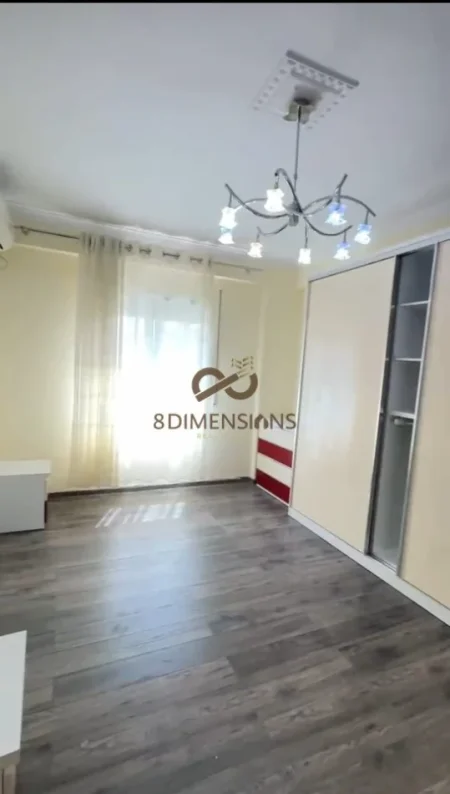 Tirane, shitet apartament 2+1+Ballkon Kati 5, 92 m² 258.000 € (liqeni artificial i tiranes)