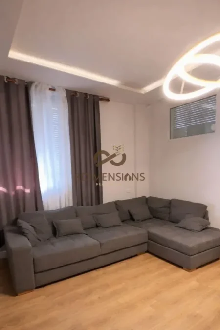 Tirane, jepet me qera apartament 1+1 Kati 0, 56 m² 550 € (liqeni i thate)